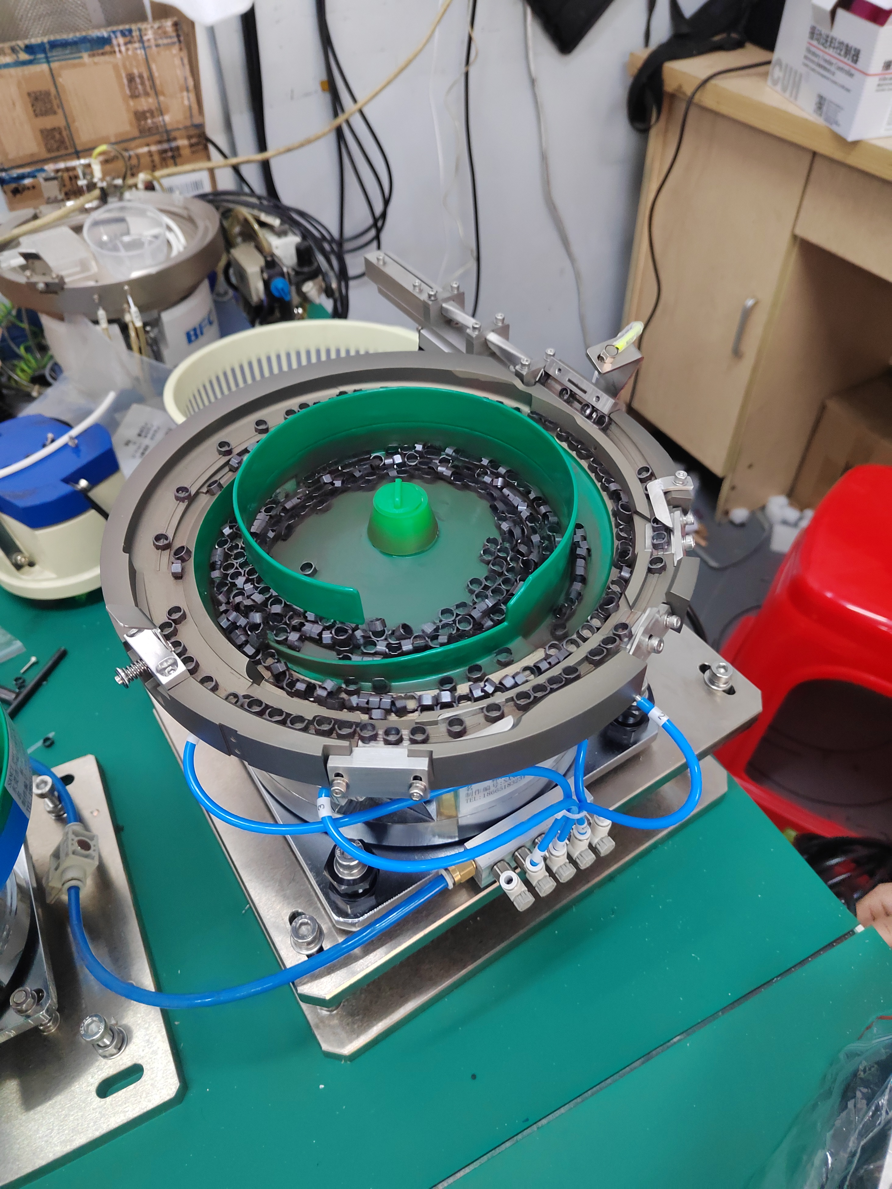 自动供料振动盘